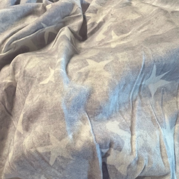 3 Crib Sheets gently used - Picture 3 of 5